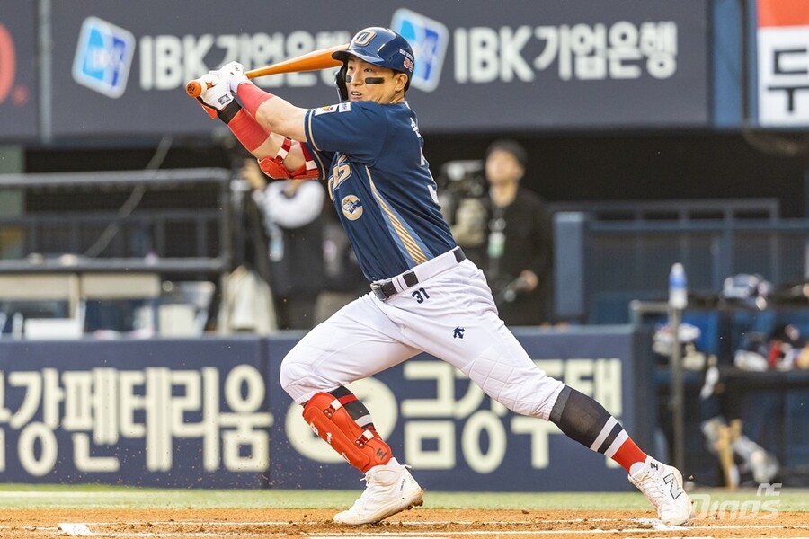 ▲ 6타점 대활약을 펼치며 팀의 대승을 이끈 손아섭 ⓒNC다이노스