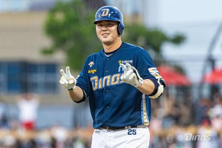 ▲ 7회 솔로포를 터뜨린 김형준 ⓒNC다이노스