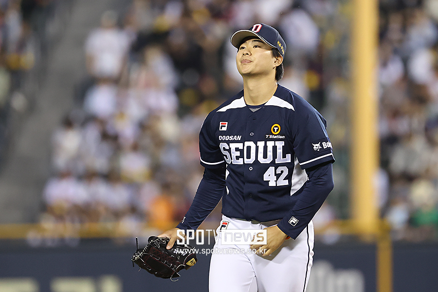 ▲ 최지강 역시 20경기로 팀 경기 수의 절반 이상 마운드에 올랐다. ⓒ곽혜미 기자