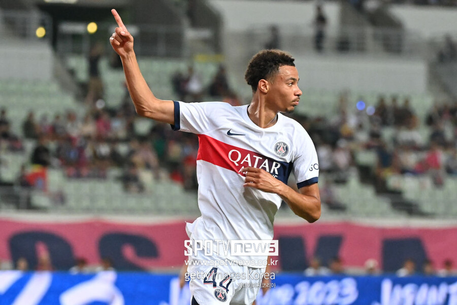 ▲ PSG 시절의 에키티케