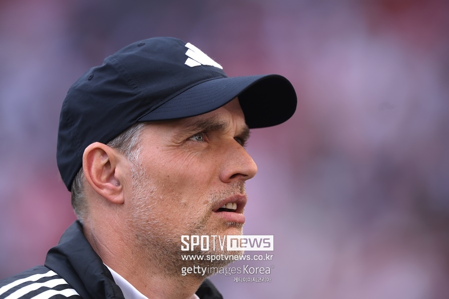 ▲ 토마스 투헬 감독. 바이에른 뮌헨이 김민재를 이적 명단에 올렸다. 7일(한국시간) 복수의 독일 매체들이 일제히 올여름 바이에른 뮌헨이 김민재를 팔 계획이라고 알렸다. 구체적인 이적료까지 공개됐다. 점점 김민재의 자리가 사라지고 있다.