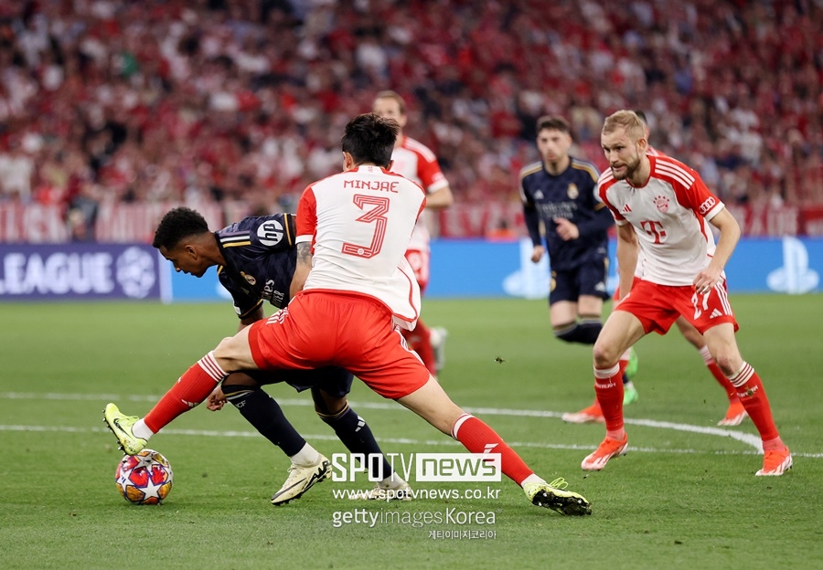 바이에른 뮌헨은 지난 1차전 홈경기에서 2-2로 비겼다. 좋은 분위기 속에서 승리를 챙길 수 있었지만 실수가 아쉬웠다. 특히 오랜만에 선발로 출전한 김민재가 2골이나 관여했다는 점에서 더욱 뼈아팠다.
