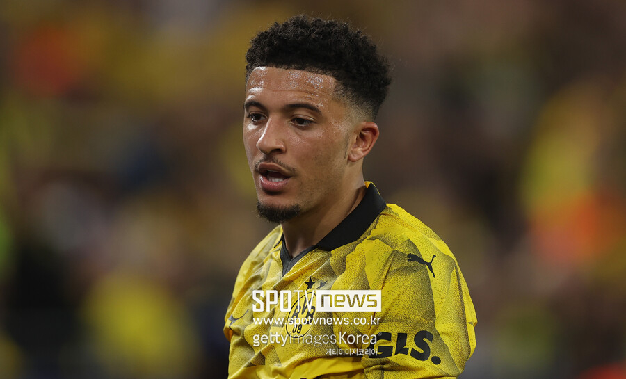 ▲ 산초는 8일(한국시간) 홈 구장 프랑스 파리 파르크 데 프랭스에서 열린 2023-24 시즌 유럽축구연맹(UEFA) 챔피언스리그 4강 2차전 파리생제르맹과 경기에 선발 출전해 1-0 승리를 이끌었다. 1차전에서 1-0으로 이겼던 보루시아 도르트문트는 1·2차전 합계 2-0으로 파리생제르맹을 따돌리고 결승에 올랐다.