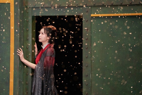 ▲ 지난달 31일 뮤지컬 '영웅' 첫 공연을 성공적으로 마친 솔지. 제공|씨제스 스튜디오