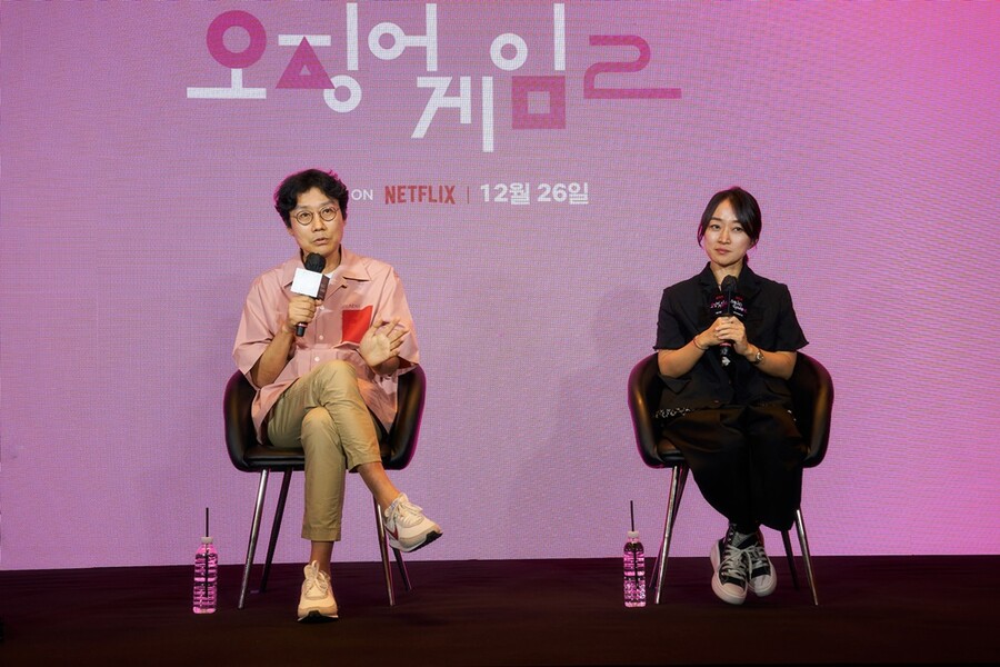 ▲ 황동혁 감독(왼쪽), 오징어게임 시즌2 제작사 김지연 대표. 제공ㅣ넷플릭스