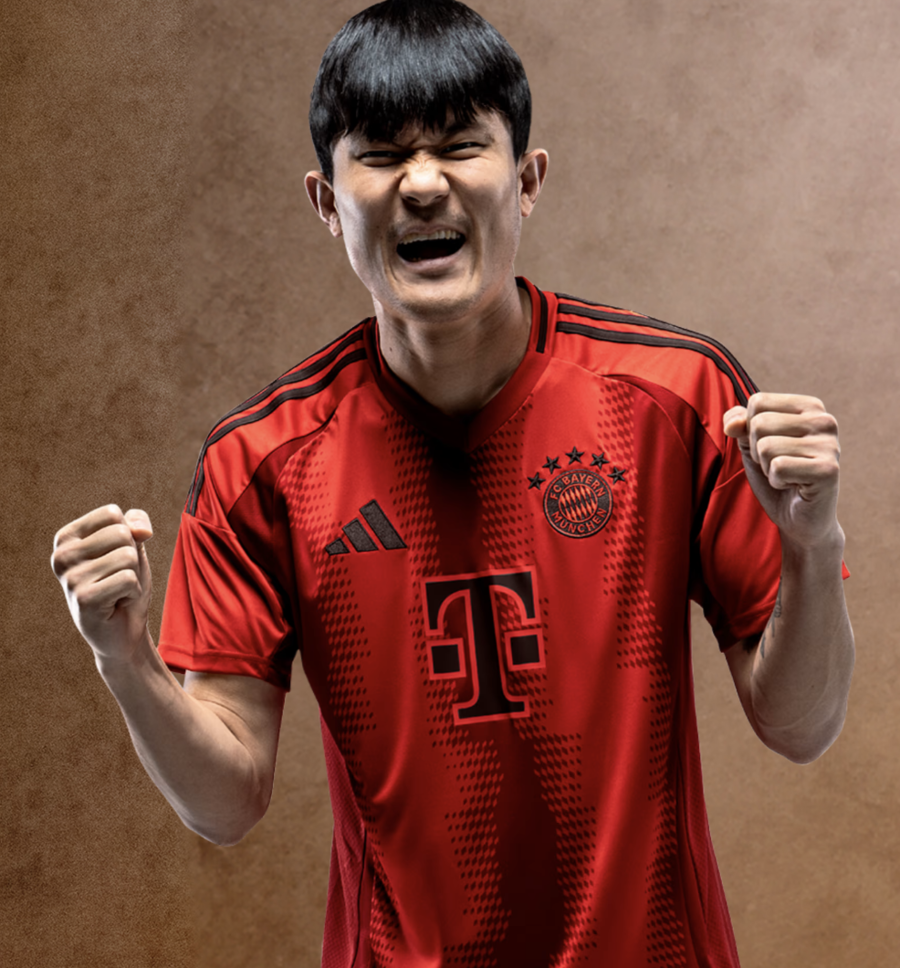 ▲ 축구 통계 매체 '데이터MB'에 따르면, 김민재는 이번 시즌 분데스리가 센터백 중 가장 높은 점수를 기록했다. 데이터MB는 이번 시즌 센터백 퍼포먼스 순위에서 김민재가 92점을 획득해 1위를 차지했다고 발표했다. 2위인 요나탄 타(레버쿠젠, 86점)와 상당한 격차를 보이는 점수다. 김민재의 동료이자 중앙 수비 파트너인 다요 우파메카노, 니콜라스 슐로터벡(도르트문트)은 각각 85점으로 공동 3위에 올랐다. 김민재는 유일하게 90점을 넘긴 센터백으로, 올시즌 역대급 실력을 다시 한번 입증했다. 앞서 국제스포츠연구소(CIES)도 김민재를 전 세계 센터백 중 최고의 선수로 선정했다. CIES는 자체 지표로 분석한 경기력 평가에서 김민재에게 100점 만점에 91.1점을 부여했다