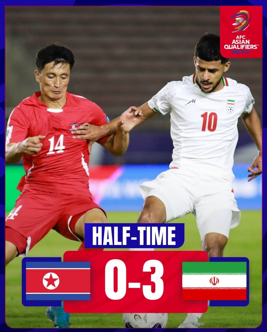 ▲ 북한의 월드컵 본선 진출 가능성이 희박해지고 있다. 한 명이 빠진 이란을 상대로 분전했지만, 한 골 차를 극복하지 못하고 2-3으로 무릎을 꿇었다. 북한은 5경기에서 승점 2점으로 A조 최하위에 머물러 있다. 북한은 2010년 남아프리카공화국 월드컵 이후 13년 만에 3차 예선을 치르고 있다.ⓒAFC SNS