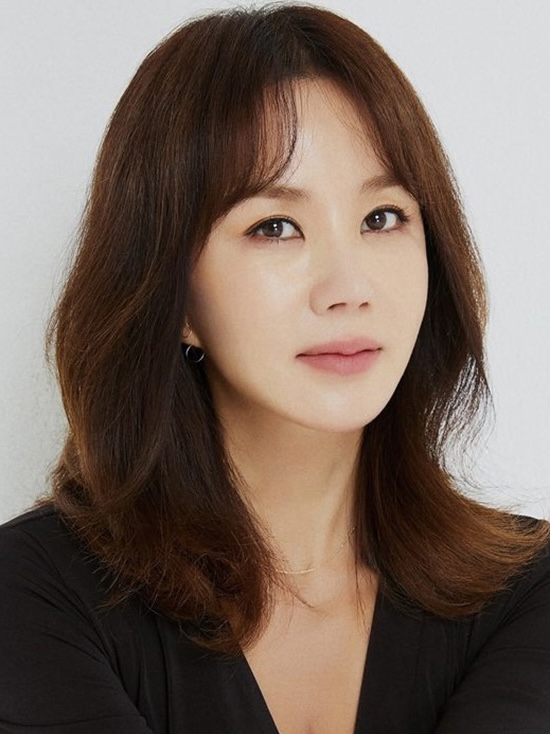 ▲ 엄정화. 제공| 에일리언컴퍼니