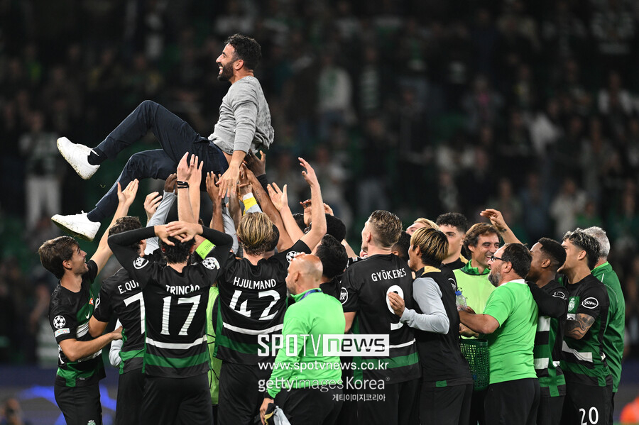 ▲ 맨체스터 유나이티드에 부임한 후벵 아모림 감독. 맨체스터 유나이티드 수뇌부는 아모림 감독이 맨체스터 유나이티드에 부임하고 보인 말과 행동에 강한 인상을 받은 것으로 알려졌다. 특히 자신감 넘치는 분위기와 카리스마 있는 모습에 높은 평가를 내렸다는 내용이다. 데뷔하기도 전부터 에릭 텐 하흐 감독과 다른 모습으로 기대감을 끌어올리고 있다.