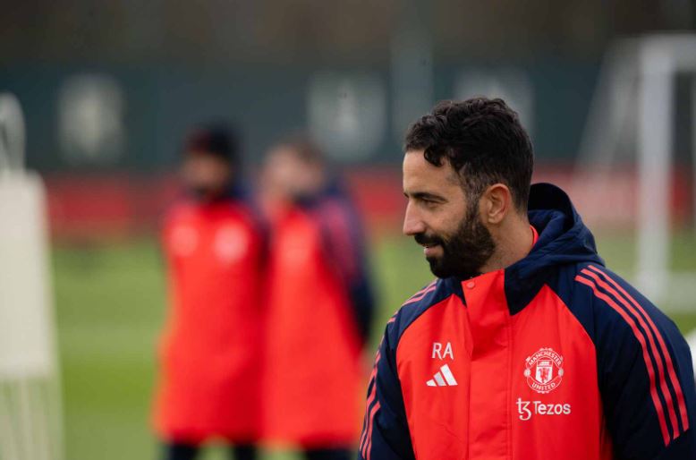 ▲ 후벵 아모림 감독이 맨체스터 유나이티드 사령탑에 정식 부임, 캐링턴 훈련장에서 선수들과 함께 공식 훈련에 돌입했다. ⓒ맨체스터 유나이티드 홈페이지 갈무리