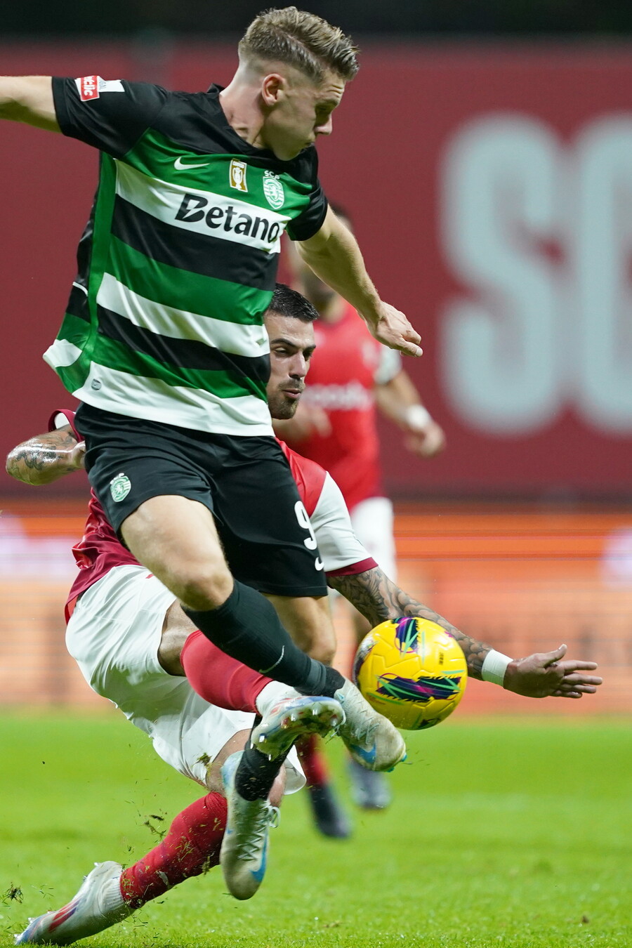 ▲ 빅토르 교케레스는 스포르팅CP 입단 후 공식 경기 68경기 66골이라는 고순도 결정력을 보여주는 중이다. 2024년 스포르팅과 스웨덴 대표팀에서 치른 공식 경기 54경기 58골의 폭발력으로 몸값을 스스로 올리고 있다. ⓒ연합뉴스/AFP/EPA/REUTERS