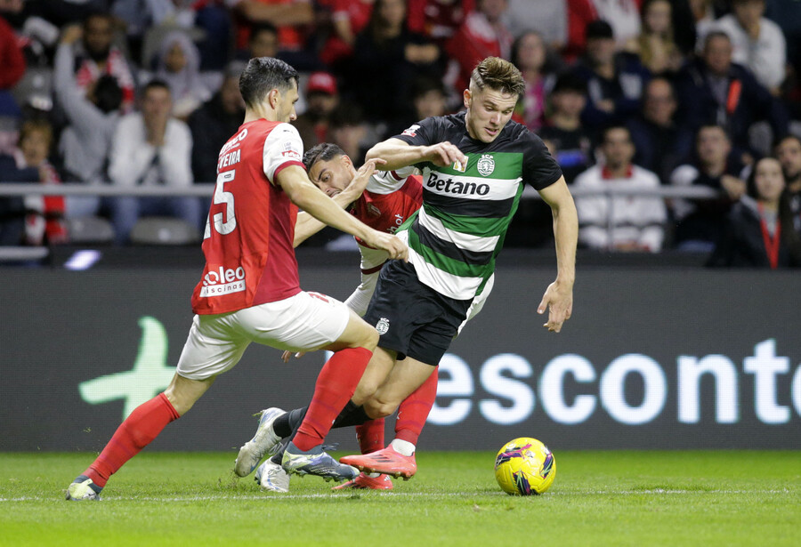 ▲ 빅토르 교케레스는 스포르팅CP 입단 후 공식 경기 68경기 66골이라는 고순도 결정력을 보여주는 중이다. 2024년 스포르팅과 스웨덴 대표팀에서 치른 공식 경기 54경기 58골의 폭발력으로 몸값을 스스로 올리고 있다. ⓒ연합뉴스/AFP/EPA/REUTERS