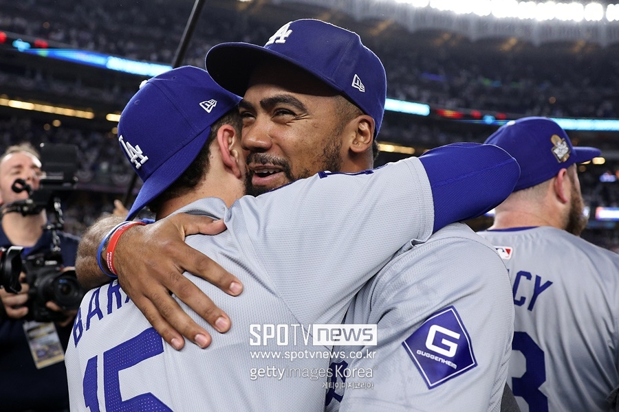 ▲ 에르난데스가 돈을 우선순위로 뒀다면, LA 다저스가 아닌 다른 팀과 계약했을 것이다.