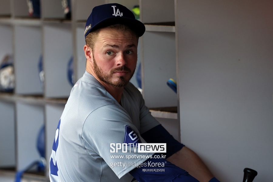 ▲ 김혜성 영입으로 내야진이 포화상태가 된 LA 다저스. 주전 2루수가 필요했던 신시내티 레즈가 접근했고, 개빈 럭스를 품에 안게 됐다.