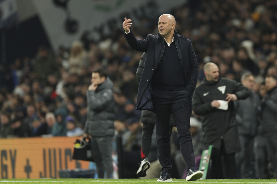 ▲ 아르네 슬롯 감독은 실수를 연발하는 등 소득 없이 경기를 끝낸 지오구 조타에게 적잖이 열이 받은 것으로 알려졌다. ⓒ연합뉴스/REUTERS/AP