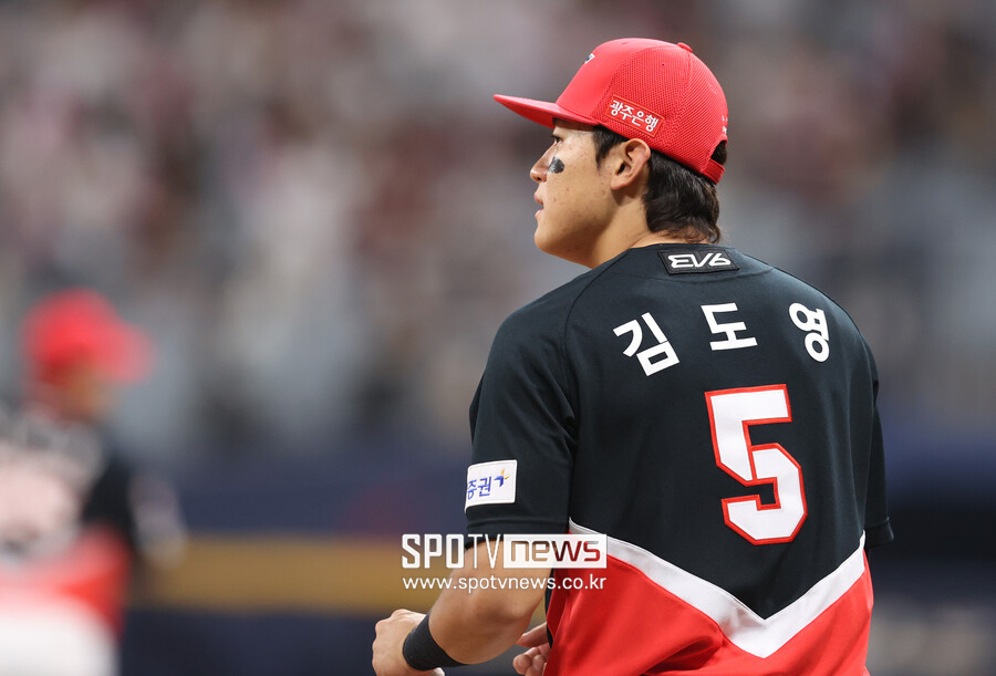 ▲ KIA는 김도영을 비롯한 몇몇 선수들의 연봉 협상에 막판 속도를 내고 있다. ⓒ 곽혜미 기자