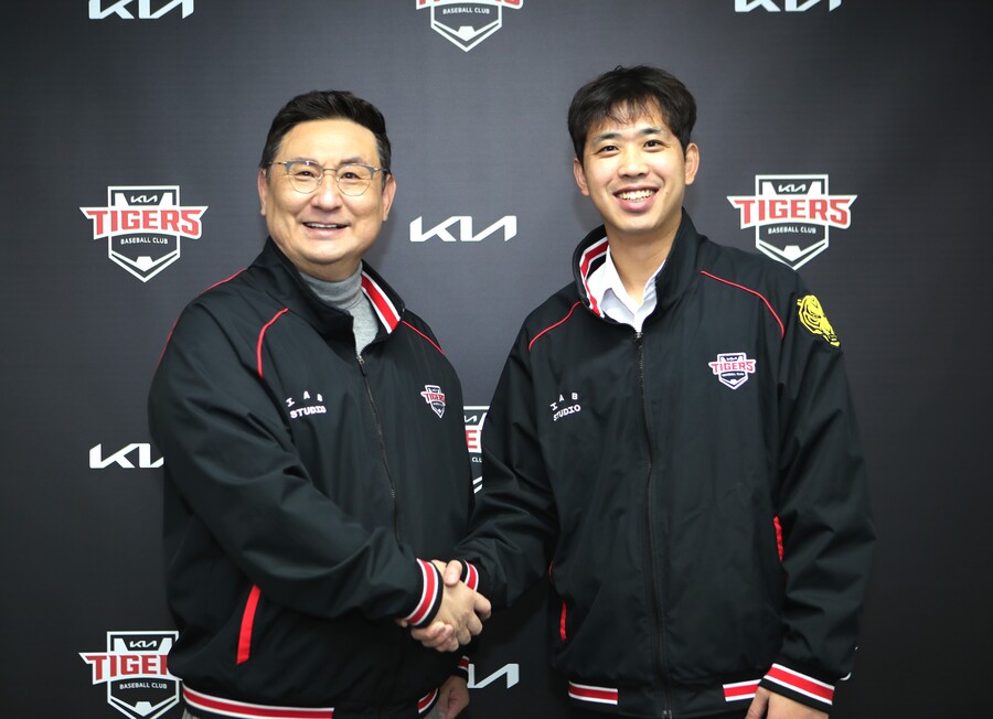 ▲ KIA와 3년 총액 15억 원에 계약한 임기영. ⓒKIA 타이거즈