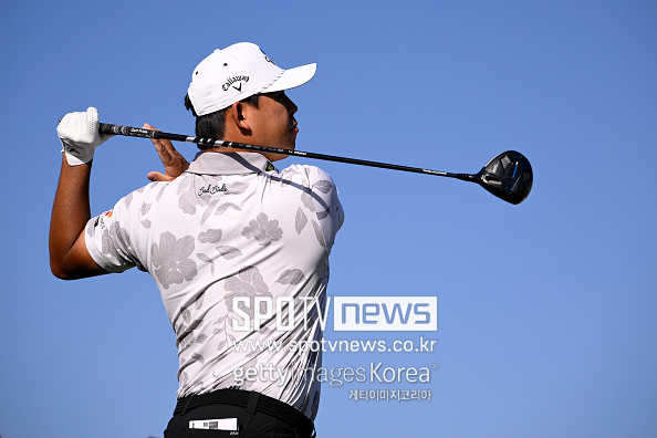 ▲ 김시우는 3라운드에서 보기 1개와 더블 보기 1개를 기록하기는 했지만 버디 7개를 잡아내며 4타를 줄였고, 한국 선수 중에서는 유일하게 본선 진출에 성공했다.