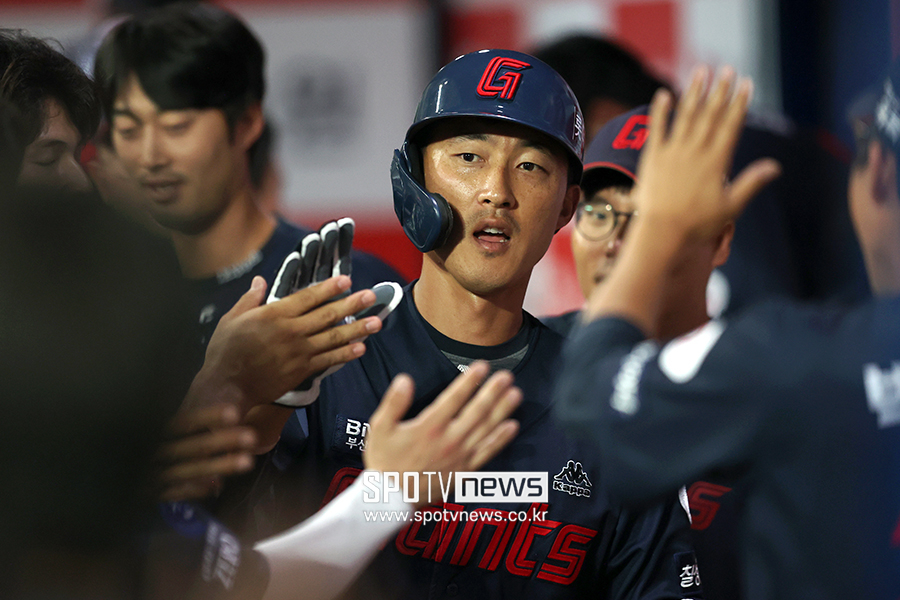 ▲ 롯데가 발표한 1차 스프링캠프 명단에 노진혁의 이름은 없었다. 롯데는 1월 24일부터 대만 타이난에서 1차 스프링캠프를 치른다. ⓒ곽혜미 기자