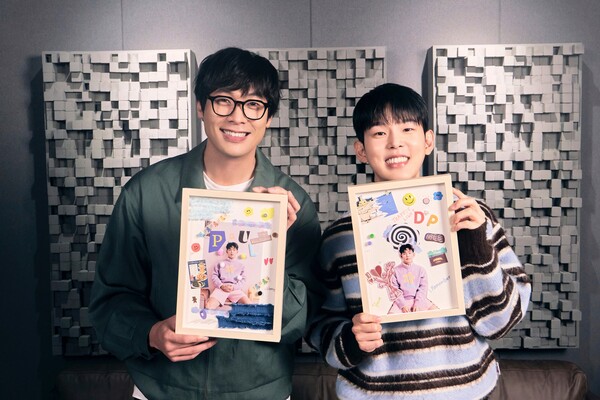 ▲ 최다니엘(왼쪽)이 진행하는 '최다치즈'에 출연한 폴킴. 제공|켄버스, 뮤스비