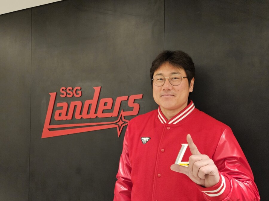 ▲ 27일 SSG 퓨처스팀 감독으로 공식 선임된 박정권 감독 ⓒSSG랜더스