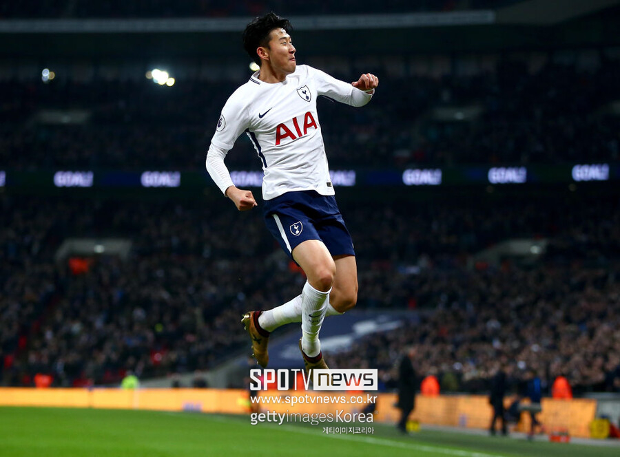 ▲ 토트넘 홋스퍼 주장 손흥민은 영국 축구의 성지인 런던 웸블리 스타디움을 다시 누비고 싶어 한다. 리그컵 결승에 가야 뛸 수 있는 것을 알고 있고 그 의지를 강하게 표현했다.