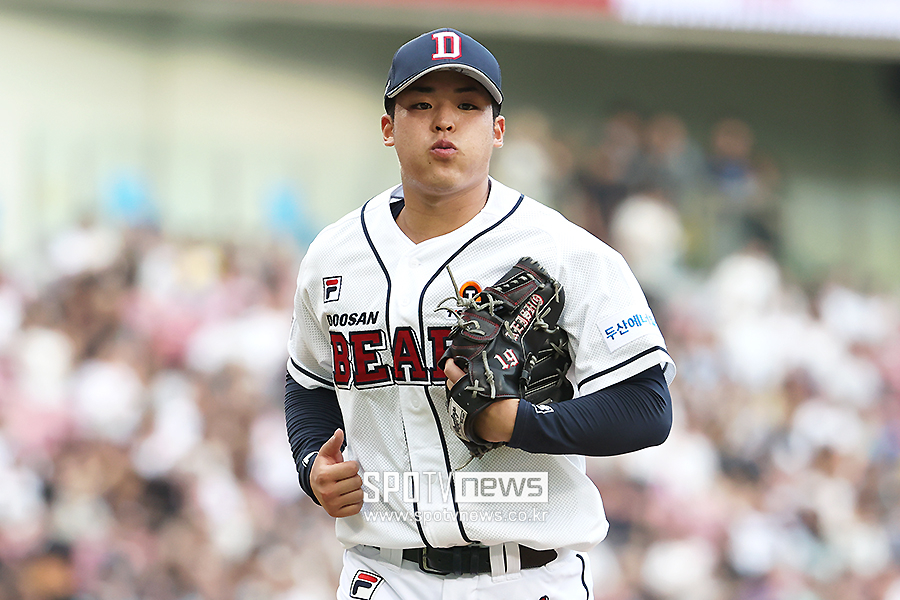 ▲ 지난해 SSG와 두산에서 뛰며 KBO리그 팬들에게 선을 보인 시라카와 케이쇼. ⓒ곽혜미 기자