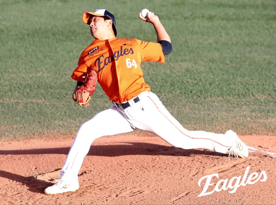 ▲ 15일 호주 대표팀과 평가전에서 2.2이닝 5K 무실점이라는 인상적인 경기력을 선보이며 1군 코칭스태프의 눈도장을 받은 권민규 ⓒ한화이글스