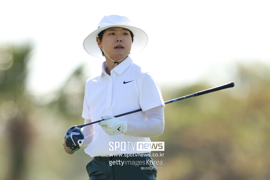 ▲ 한국여자프로골프(KLPGA) 통산 5승을 달성한 뒤 지난해부터 미국여자프로골프(LPGA) 투어에서 뛰고 있는 이소미가 단독 2위로 대회를 마쳤다. 이번 대회 단체전 우승에 이어 개인전에서도 준우승에 오르면서 올해 좋은 성적을 기대하게 만들었다.