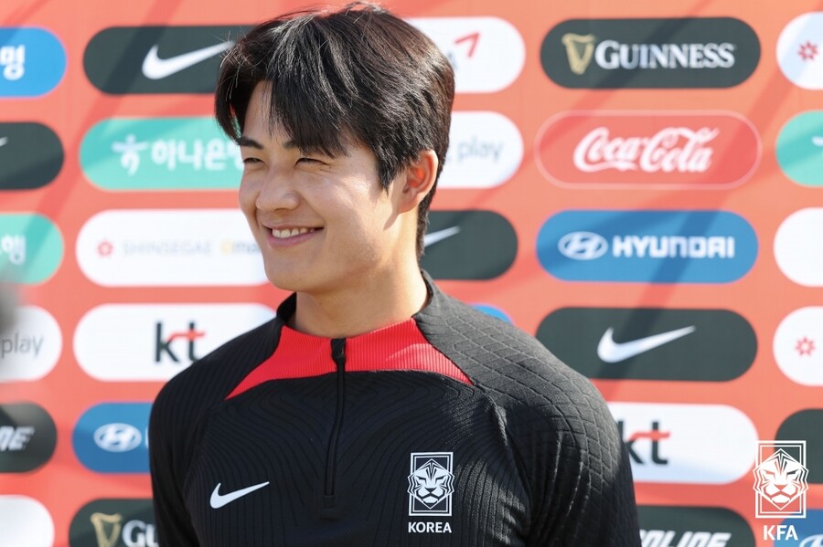 ▲ 이번 경기에서 설영우는 단순한 수비수가 아닌 공격적인 재능을 갖춘 선수로서 존재감을 확실히 각인시켰다. 특히 풀백 포지션에서 멀티골을 기록하는 것은 흔치 않은 일로, 그의 득점력과 공격 가담 능력이 더욱 주목받고 있다. ⓒ대한축구협회