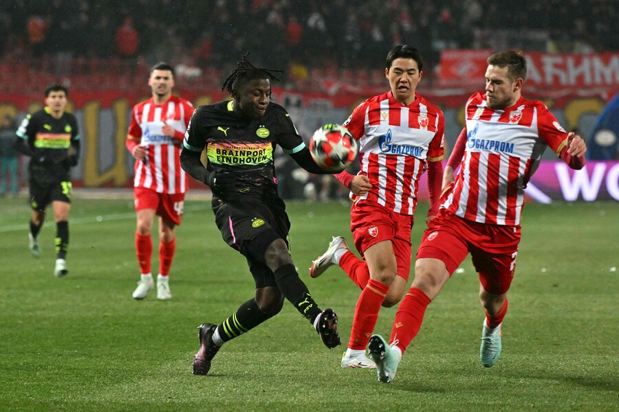 ▲ 세르비아 츠르베나 즈베즈다의 측면 수비수 설영우가 공격적인 풀백의 능력을 마음껏 보여주고 있다. ⓒ연합뉴스/REUTERS/AFP