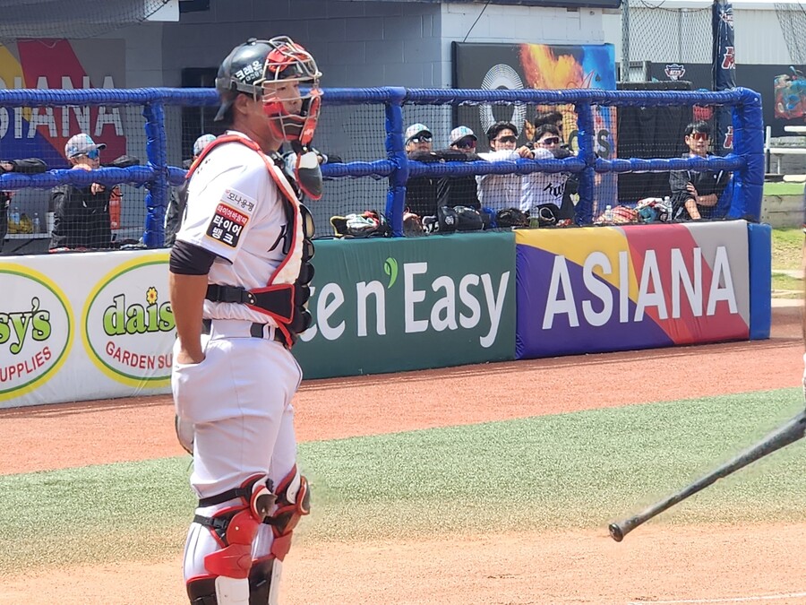 ▲ 포수로서 한층 더 향상된 몸놀림을 보여주며 그간의 훈련 성과를 유감없이 발휘한 강백호 ⓒkt위즈