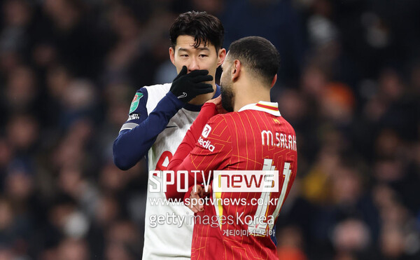 ▲ 토트넘 홋스퍼 주장 손흥민과 리버풀의 심장 모하메드 살라가 같은 유니폼을 입고 뛸 수 있을까.