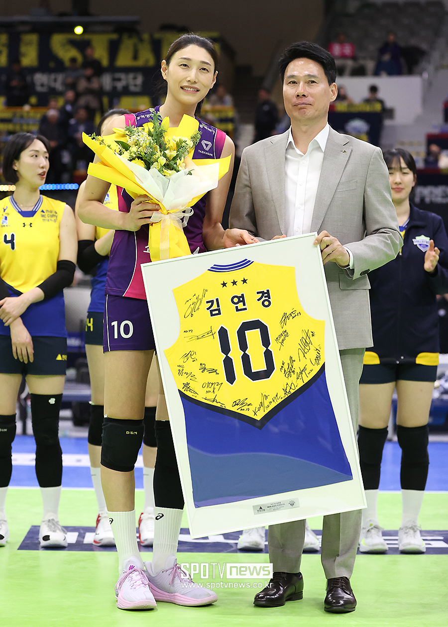 ▲ 김연경 강성형 감독 ⓒ곽혜미 기자