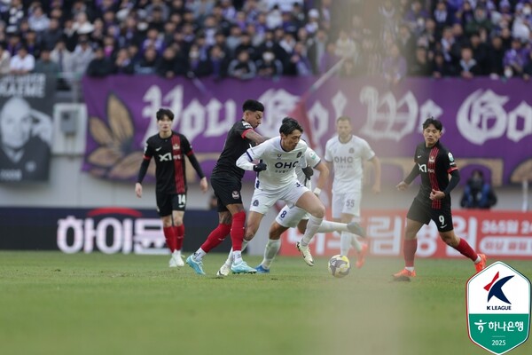 ▲ FC서울 제시 린가드는 올 시즌 주장을 맡아 팀을 이끌고 있다. ⓒ한국프로축구연맹