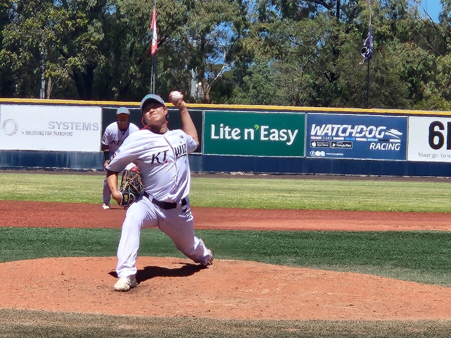 ▲ 1차 지명자 출신으로 그간 수많은 시련을 겪었던 전용주는 마무리캠프에서 맹훈련을 통한 구위 향상으로 코칭스태프의 큰 기대를 모으고 있다 ⓒkt위즈