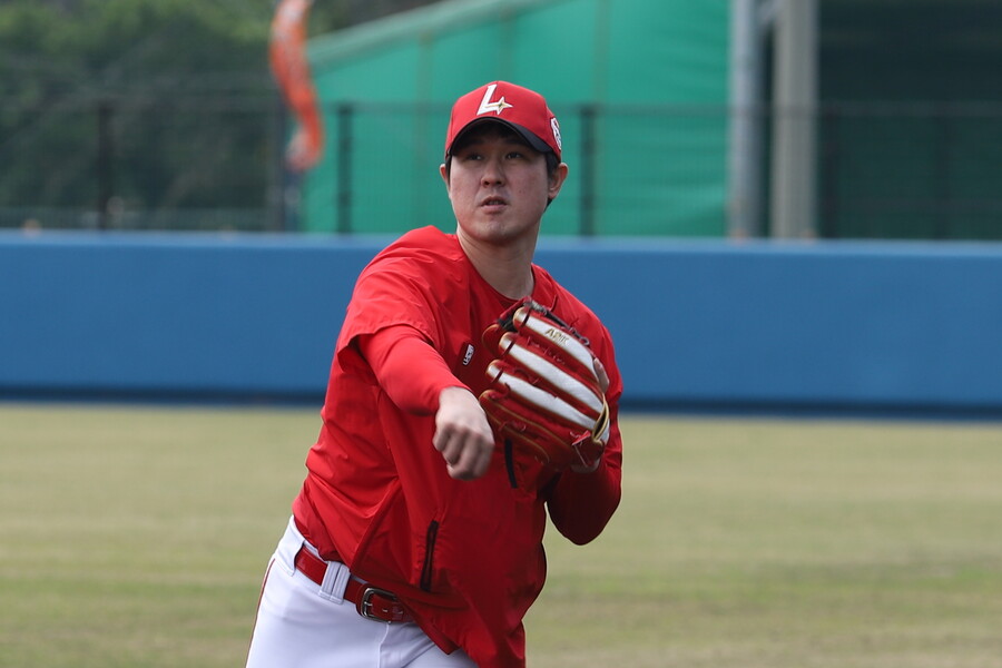 ▲ 가고시마 별동대 중 한 명인 최정은 예년보다 더 좋은 몸놀림을 보여주며 기대대로 오키나와 캠프에 합류했다 ⓒSSG랜더스