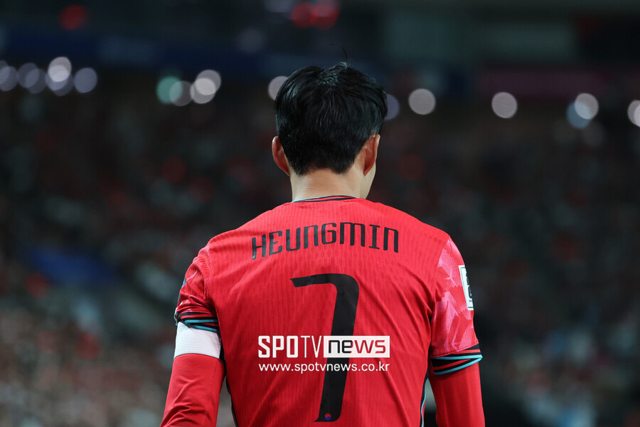 ▲ 맨유의 득점력은 심각 그 자체다. 리그 26경기에서 30골 37실점이다. 반대로 토트넘은 53득점 38실점이다. 물론 토트넘 수비력이 최악이지만, 공수 모두 동맥 경화 상대인 맨유보다는 낫다. 지난달 2030년 6월까지 장기 계약한 아마드 디알로가 부상으로 시즌 아웃, 더 엉망이다. 디알로는 미드필더 브루노 페르난데스와 함께 각각 6골로 가장 많은 골을 기록 중이었다. 당장은 결정력 있는 선수의 영입이 시급하다. ⓒ 곽혜미 기자