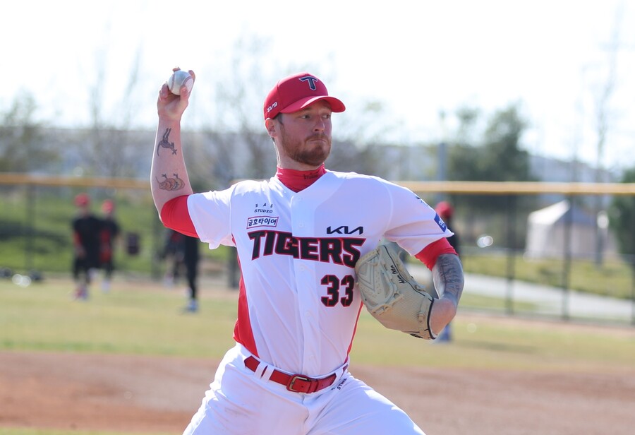 ▲ 올러는 마이너리그를 오가는 생활에 지쳤다고 고백하면서 KBO리그에서 더 나은 모습을 찾아 미국으로 돌아가고 싶은 마음도 있다며 올해를 고대했다 ⓒKIA 타이거즈