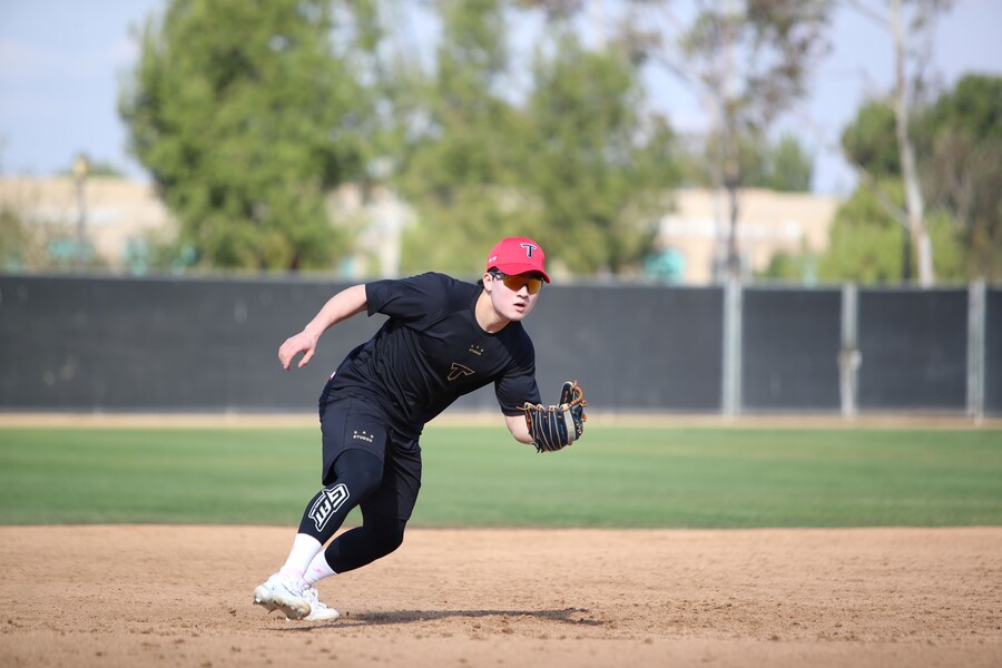 ▲ 이미 공격에서는 검증을 마친 윤도현은 시범경기까지 다양한 수비 포지션을 소화하며 최적 활용 방안을 찾아나갈 계획이다 ⓒKIA타이거즈