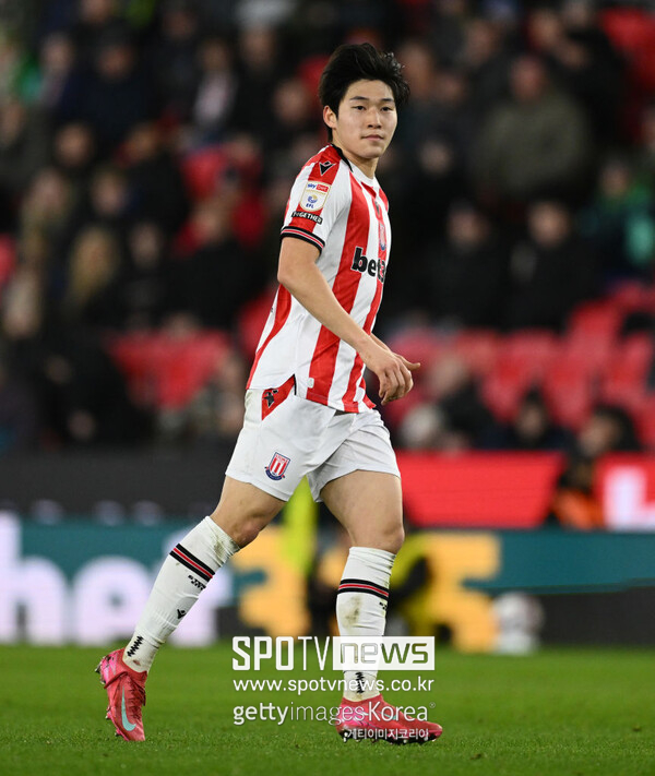 ▲ 지난 16일 스완지시티와의 29라운드에서 골을 넣었던 배준호는 2호골을 기록하며 스토크시티의 에이스라는 것을 재증명했다. 리그 2골 5도움을 스스로 만들어 냈다.