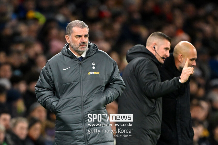 ▲ 토트넘이 경제 논리로 손흥민을 응시한다. 10년 넘게 에이스 지위를 유지하는 일관성에 팀에 대한 충성심을 보여준 손흥민에게도 보상보다는 현실을 말하려고 한다. 손흥민을 처분하고 받을 자본으로 에베레치 에제(크리스탈 팰리스)를 영입하려는 계획도 세웠다.