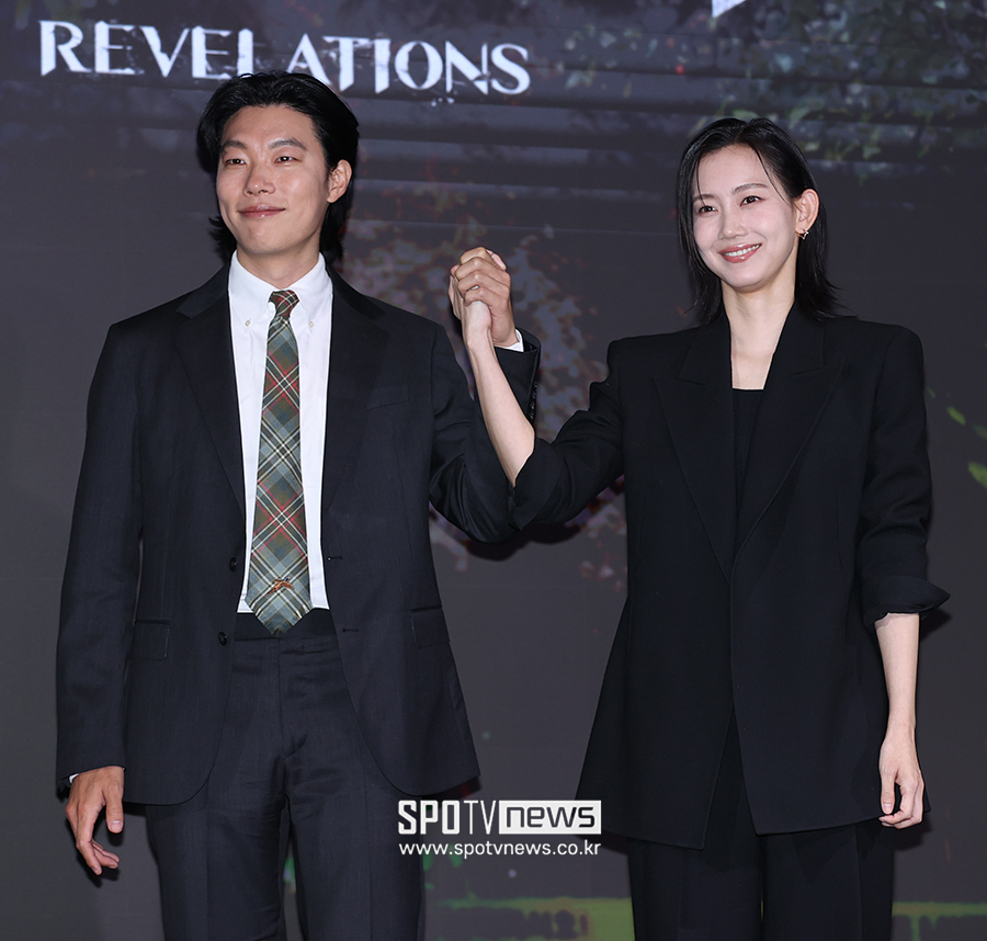 ▲ 류준열 신현빈 ⓒ곽혜미 기자