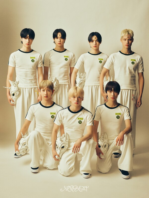 ▲ 19일 공개된 뉴비트 데뷔 앨범 '러 앤드 래드' 콘셉트 사진. 제공|비트인터렉티브