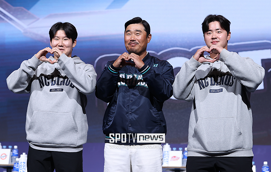 ▲ 박민우 이호준 감독 김형준 ⓒ곽혜미 기자