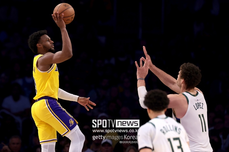 ▲ 브로니 제임스(왼쪽).