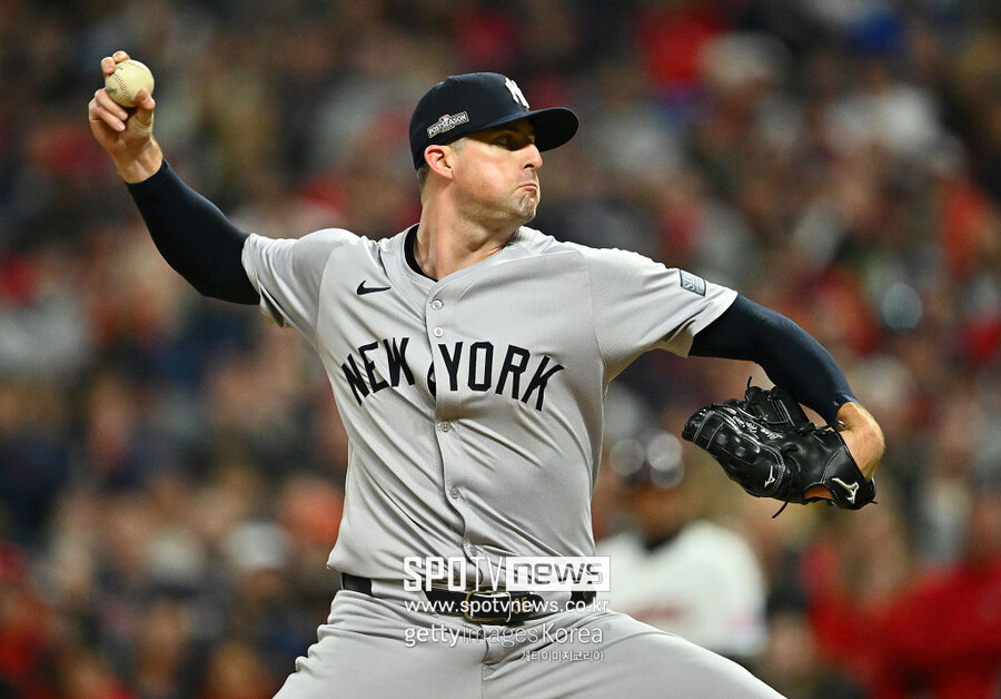 ▲ 지난해까지 양키스의 마무리로 3년 연속 20세이브 이상을 거뒀던 홈즈는 올해 시범경기에서 선발로서의 가능성을 뚜렷하게 내비치고 있다
