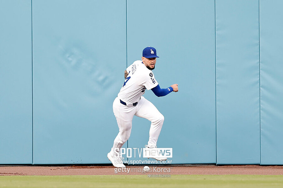 ▲ 다저스 중견수 앤디 파헤스의 수비력은 다저스 팬들을 불안하게 하고 있다.
