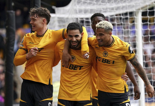 ▲ 토트넘 홋스퍼는 손흥민이 결장했고 울버햄턴은 황희찬이 교체 출전해 승리를 맛봤다. ⓒ연합뉴스/AP