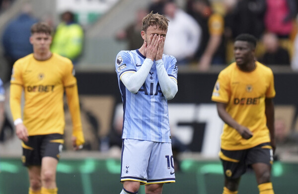 ▲ 토트넘 홋스퍼는 손흥민이 결장했고 울버햄턴은 황희찬이 교체 출전해 승리를 맛봤다. ⓒ연합뉴스/AP